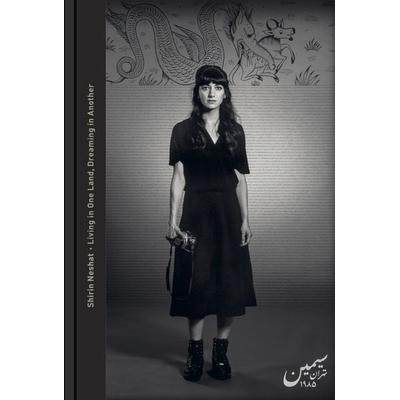 Living in One Land, Dreaming in Another, Gebundene Ausgabe von Shirin Neshat, Distanz Verlag, 978-3-95476-426-6