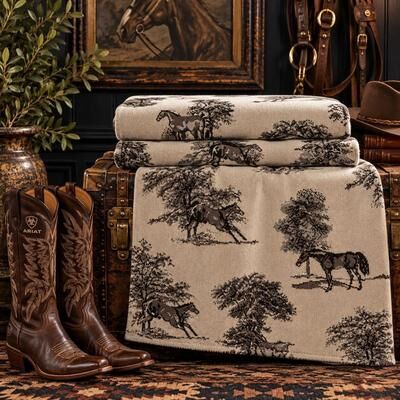 In2Green Country Equestrian Scenic Grey Knit Throw