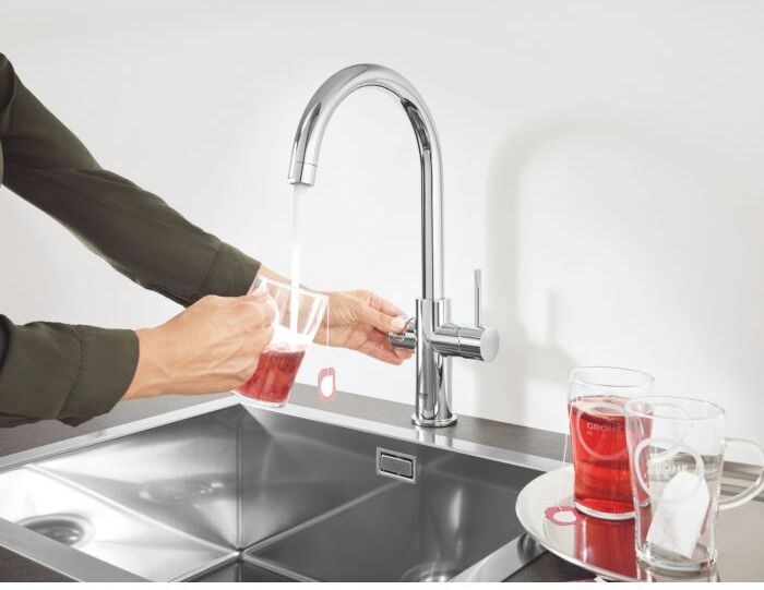 Grohe Red Duo Küchenarmatur 30083001 chrom, M-Size, C-Auslauf, mit Boiler