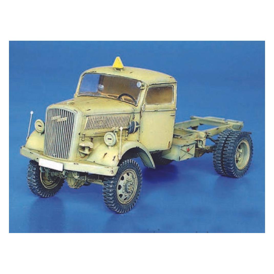 Plus Model Opel Blitz 4x4 Chassis Umbauset für Italeri-Bausatz (23800201)