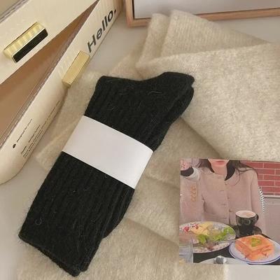 Winter Thick Warm Womens Cashmere Wool Socks Style Solid Color Thermal Fashion Socks For Ladies black