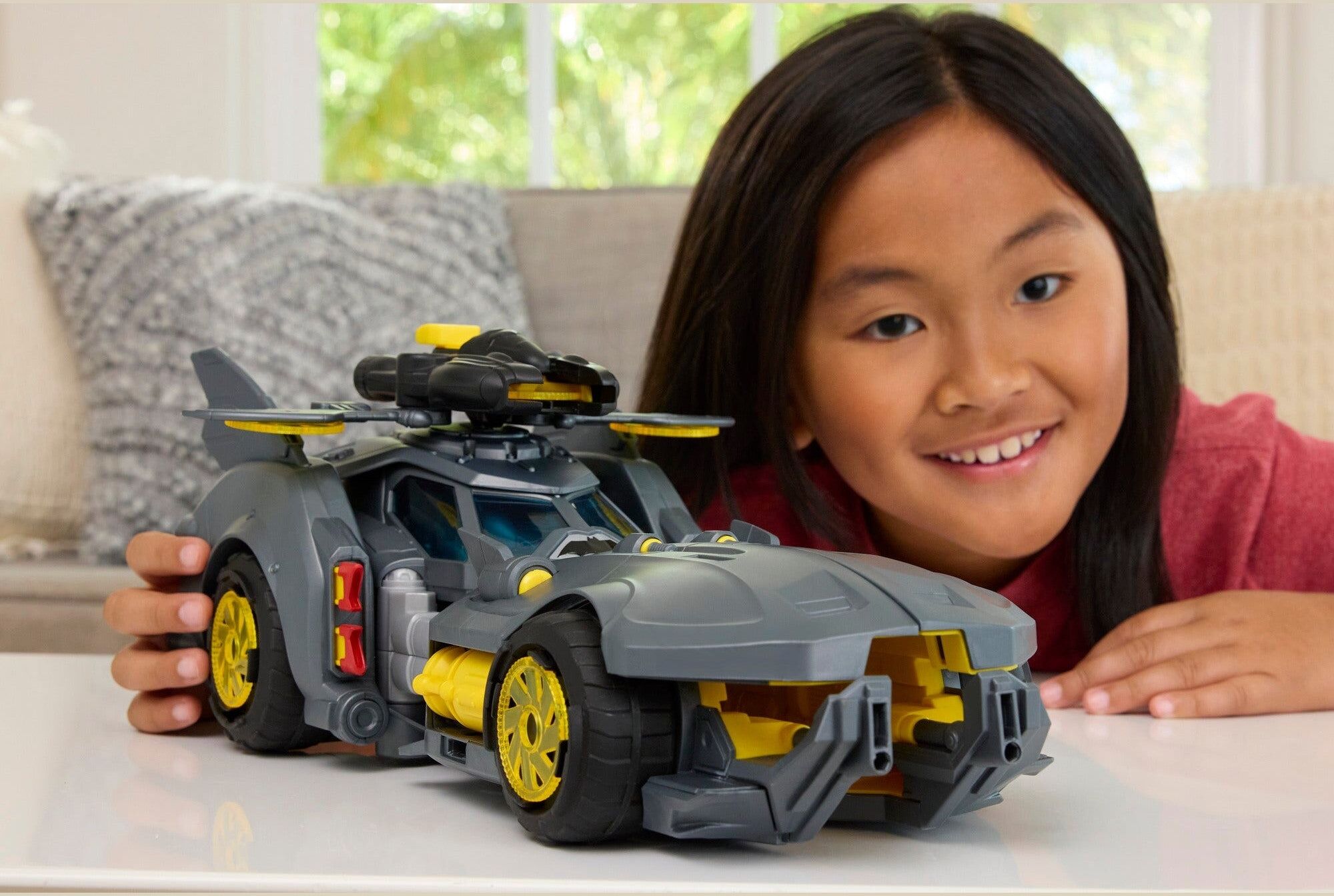 Mattel DC Premier Batmobile Vehicle with Bat-Drone - Includes Bat-Drone Accessory and 5 Discs - Official DC Play - Ages 6 and Up