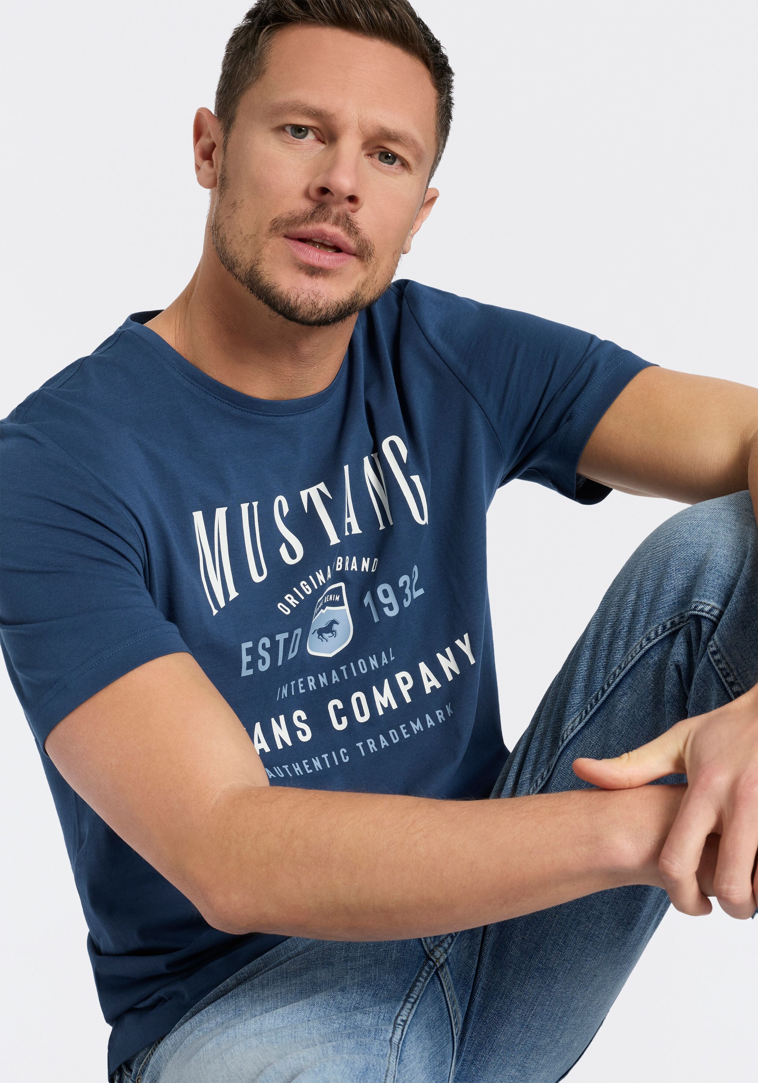 MUSTANG "Alex Logoprint" Kurzarm, normale Passform