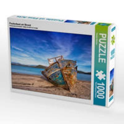 CALVENDO Puzzle Fischerboot am Strand 1000 Teile Lege-Größe 64 x 48 cm Foto-Puzzle Bild von Renate Bleicher