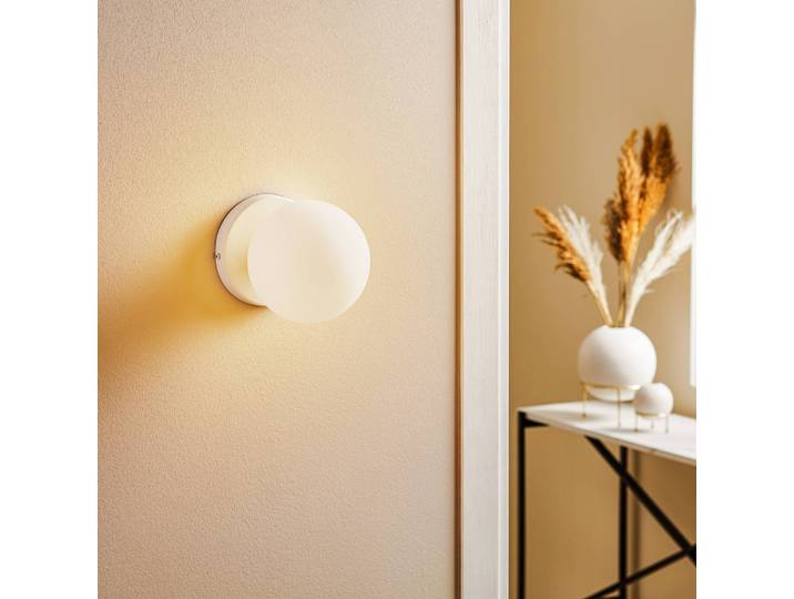 Wandleuchte Kiba EMIBIG LIGHTING, dimmbar, weiß / opal, für Wohn- / Esszimmer, Glas, Modern, Kugellampe