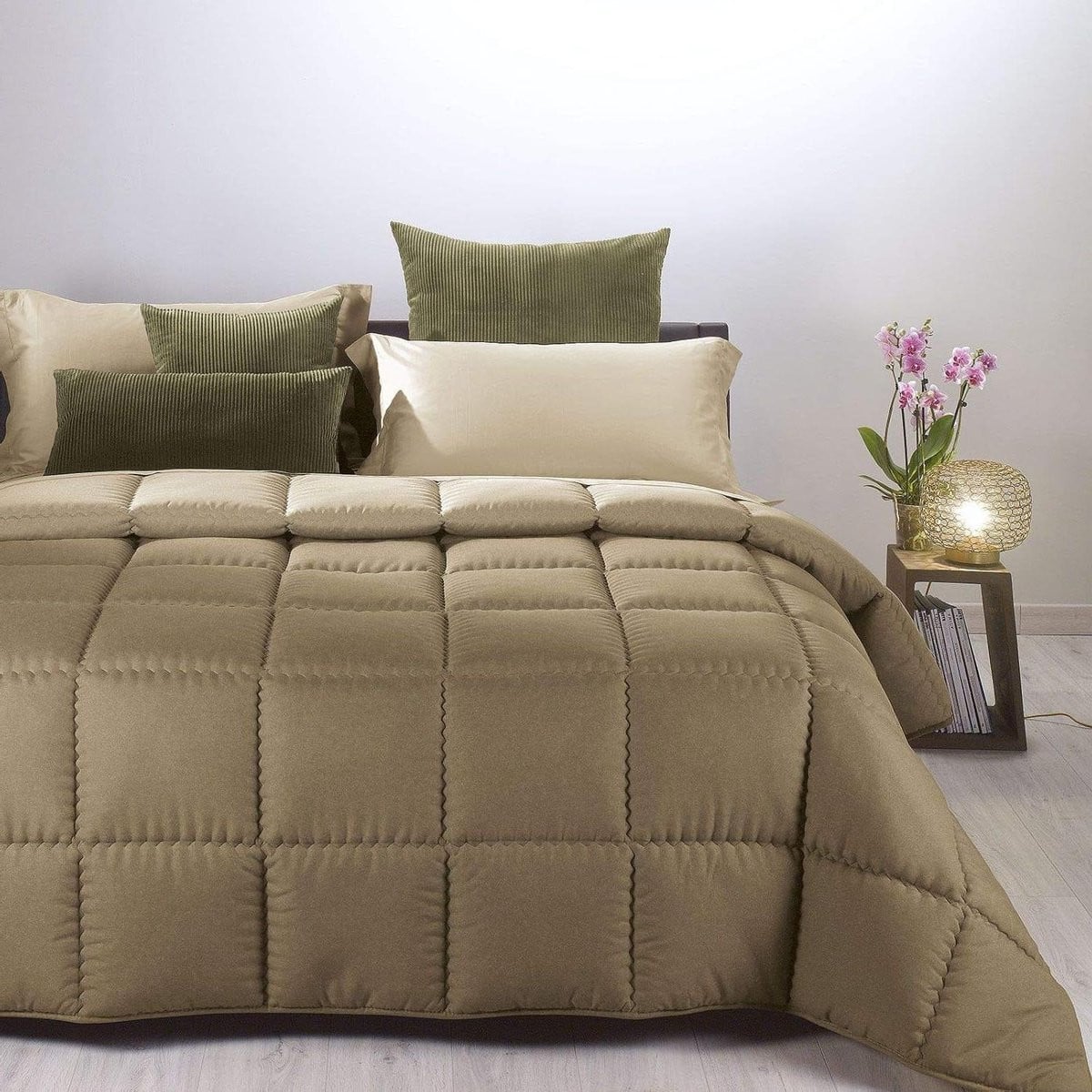 Moderne Taupe Microfibre Deken voor Slaapkamer Decoratie