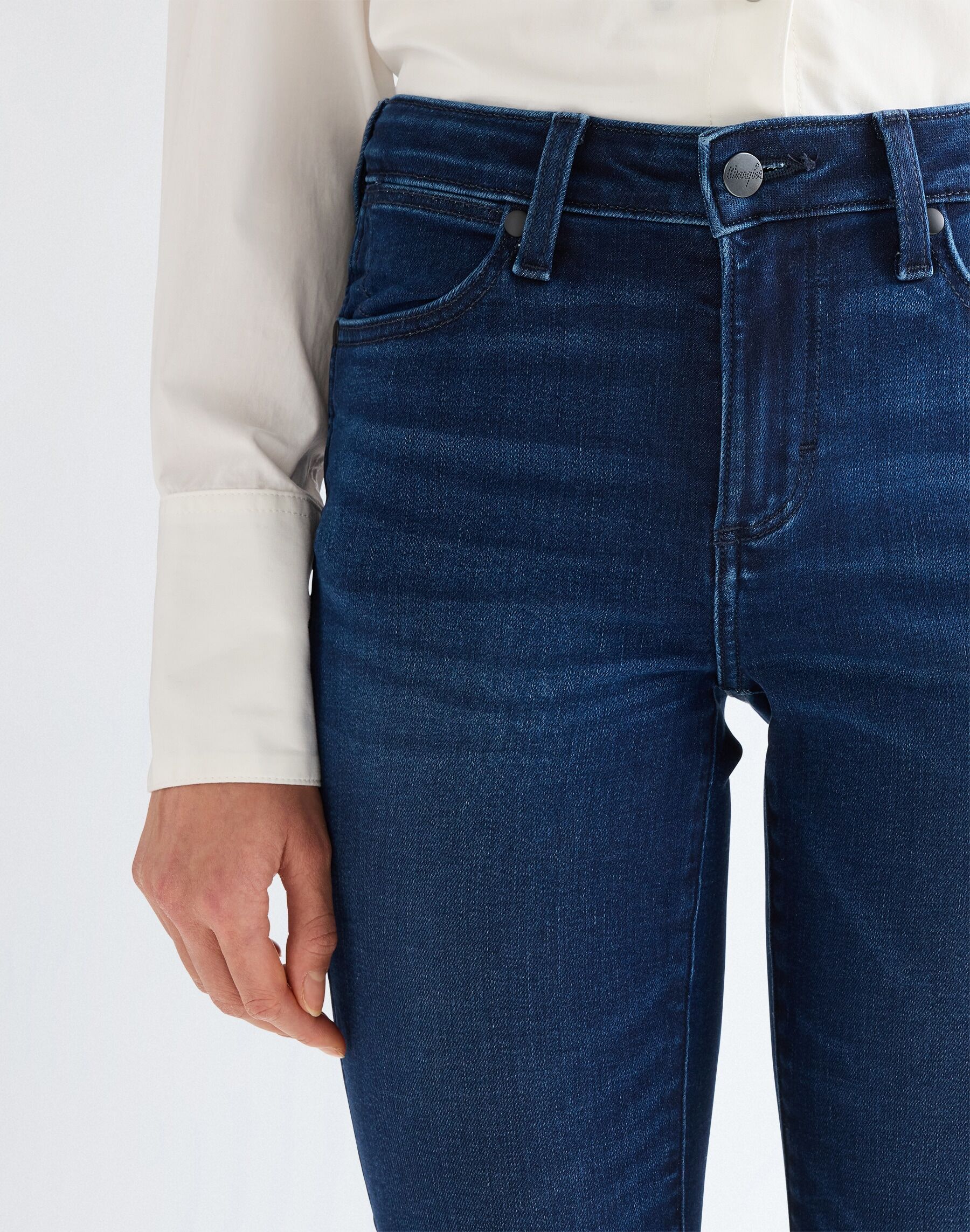Bootcut-Jeans WRANGLER "DALLAS", Damen, Gr. 28, Länge 30, blau (nightshade), Denim/Jeans, Obermaterial: 82% Baumwolle, 8% Lyocell, 8% Polyester, 2% Elasthan, bootcut fit lang, Jeans Bootcut-Jeans nightshade 28, Länge 30