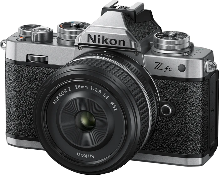 Nikon Z fc + Z 28mm f/2.8 SE