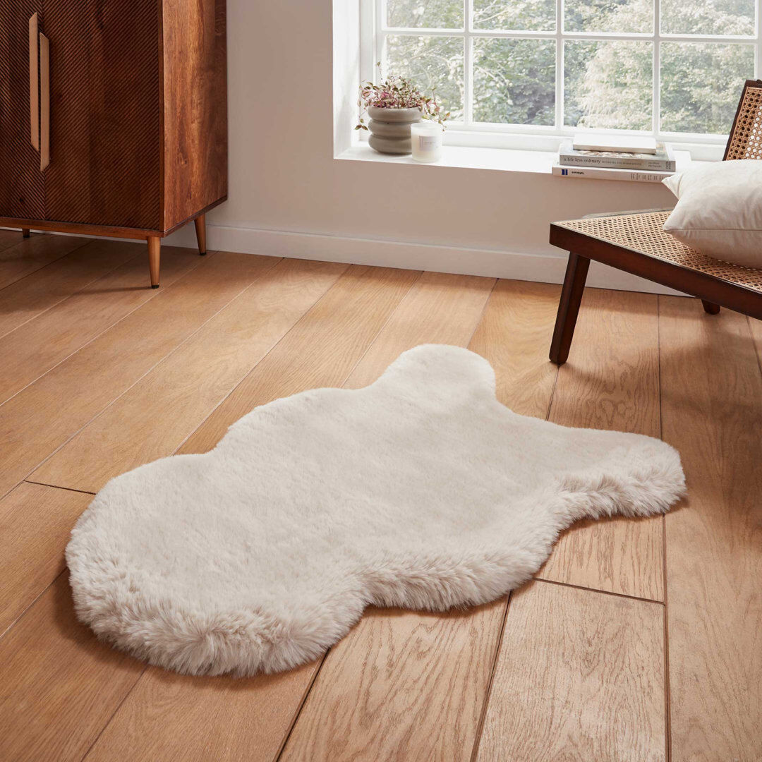 Fairmont Park Lehi area rug Table Tufted Sheepskin Beige Cream Novelty 60 x 90cm