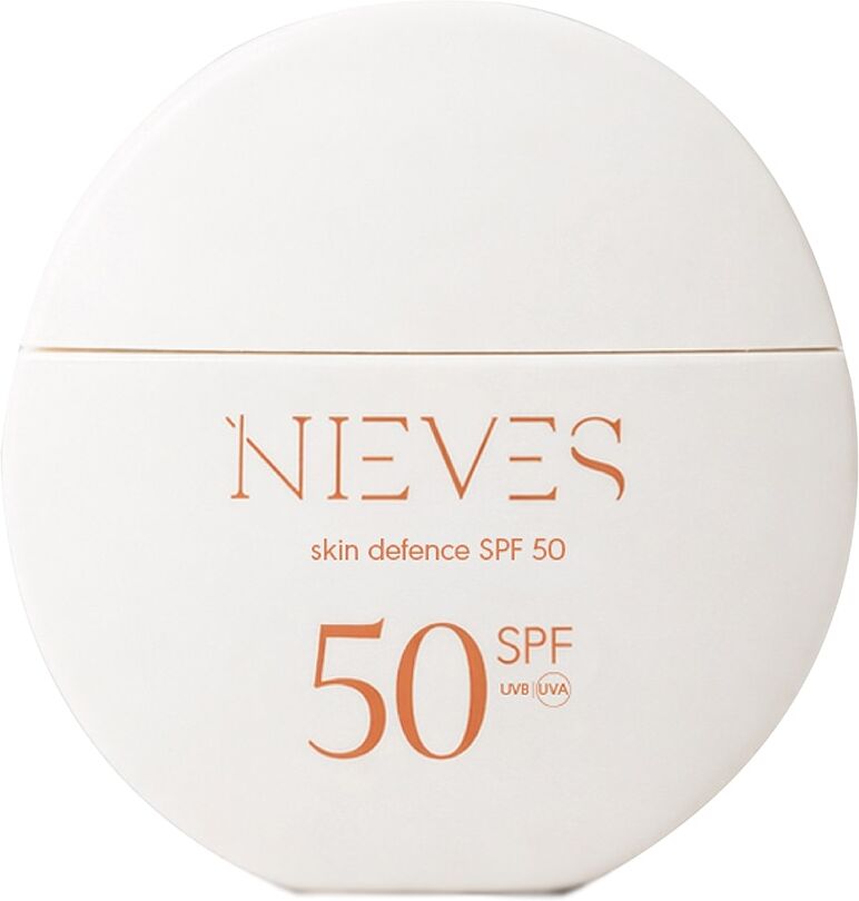 NIEVES by Nieves Álvarez Crema solar ligera e invisible Skin Defence SPF 50 NIEVES ALVAREZ.  (50 ml)