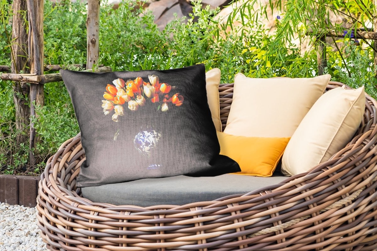 Weerbestendige buitenkussens met geel tulpen en vaas ontwerp, 60 x 40 cm
