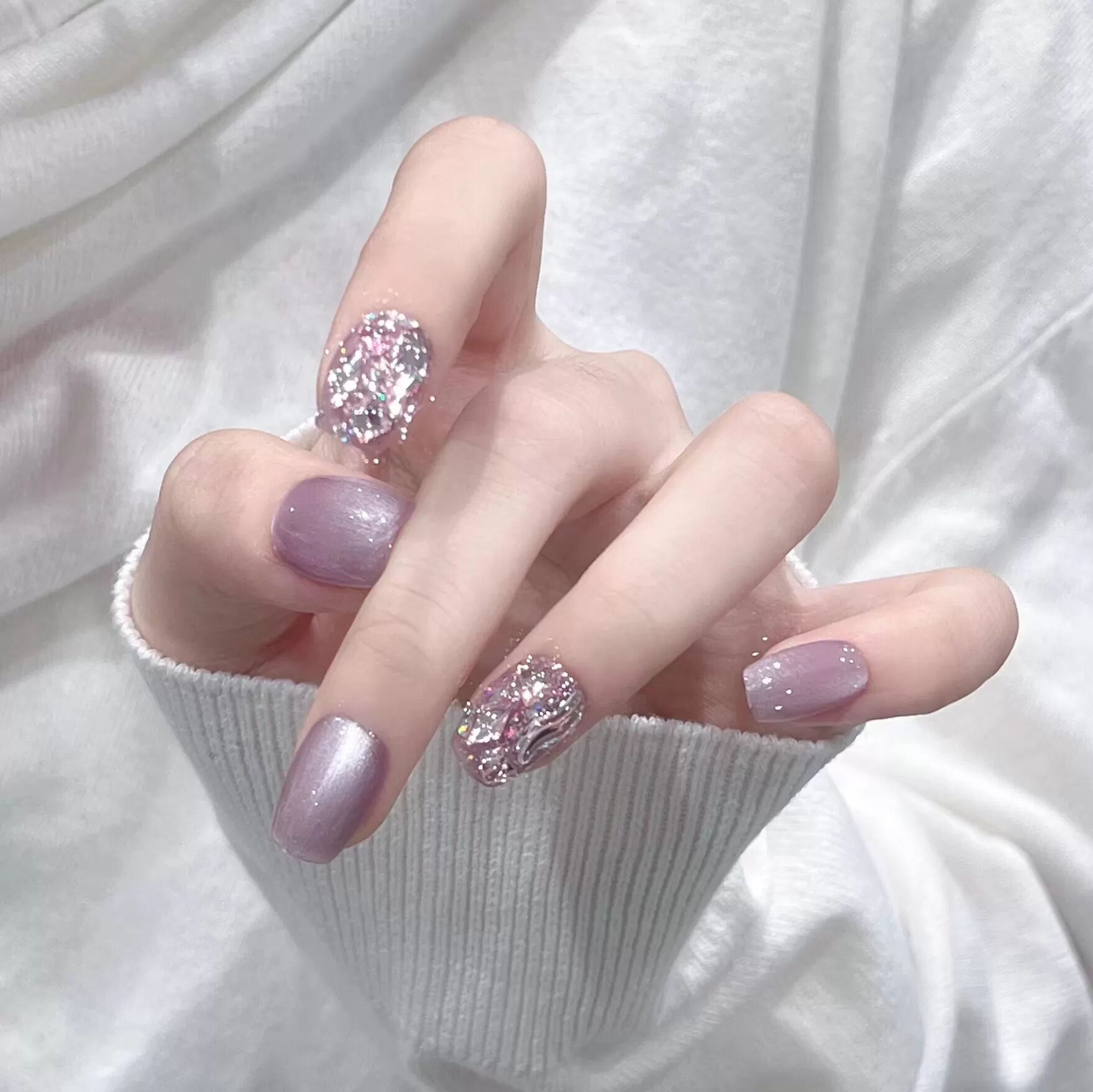 INF Violette Katzenaugen-Aufklebenägel mit Strassakzenten