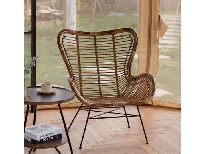 Fauteuil en métal et rotin naturel
