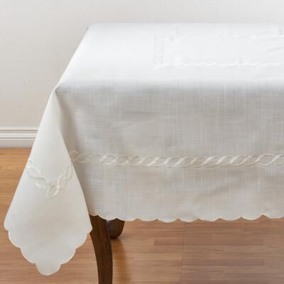 Saro Lifestyle Stylish Tablecloth With Embroidered Braid Design