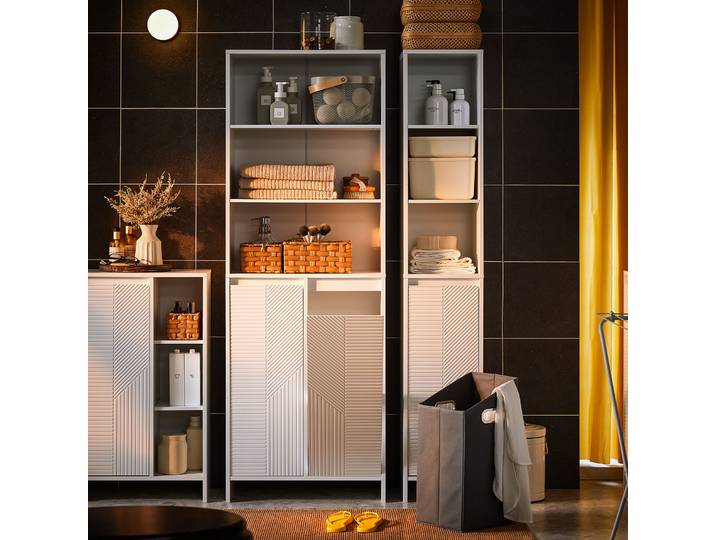 SoBuy BZR155-W Armoire de salle de bain étroite avec panier à linge, armoire haute de salle de bain avec portes et étagère pour salle de bain 60x30x171