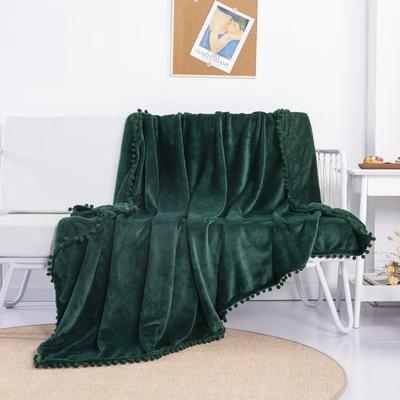 Uplift Picks Christmas Green Fleece Throw Blanket With Pom Fringe dark Green 130x150 Cm