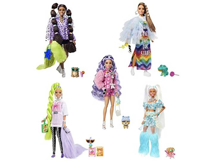 Barbie HHC58 - Extra-Set mit 5 Puppen, mit exklusiver Extra-Puppe, 70 modischen Teilen und Accessoires, 5 Tieren, extra langem Haar und beweglichen Gelenken, ab 3 Jahren