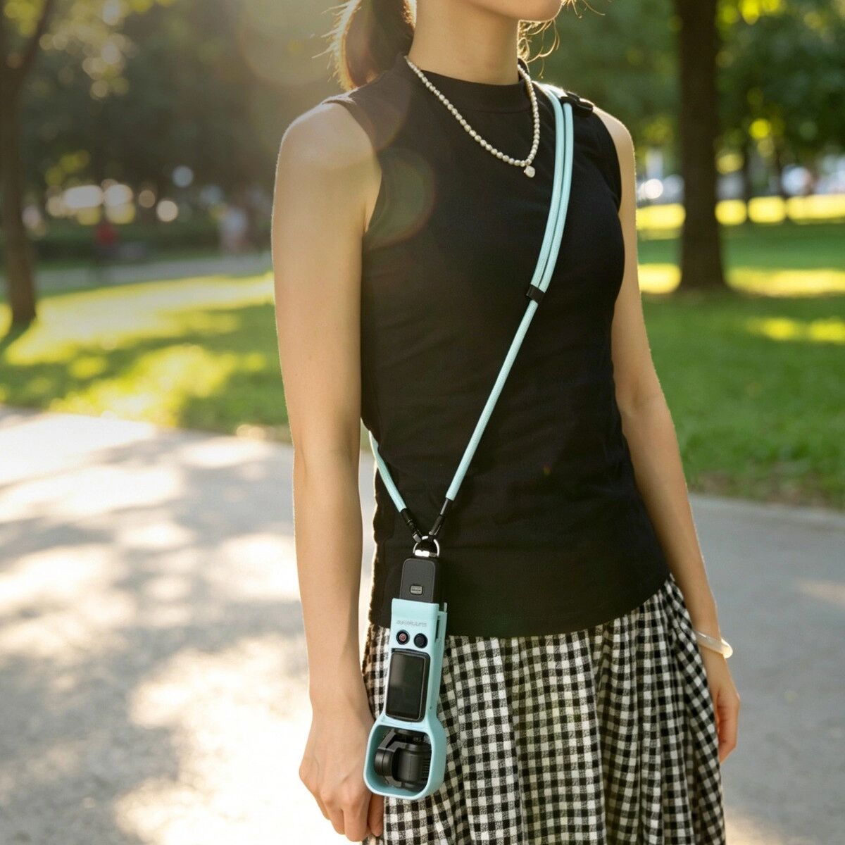INF Schutzhülle kompatibel mit DJI Pocket 4/3 – stoßfest, Sonnenblende, lanyard-kompatibel, standfähig, weiche Innenpolsterung Blau