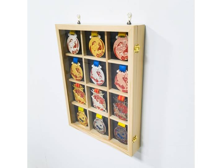 Boîte en noix de coco pour marathon avec couvercle ouvert, présentoir de médaille de collection en bois massif, boîte de rangement de médaille, course, sport, militaire