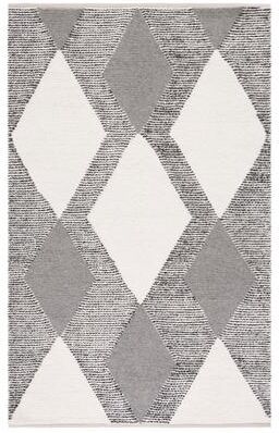 SAFAVIEH Handmade Natura Valerine Diamond Boho Wool Rug