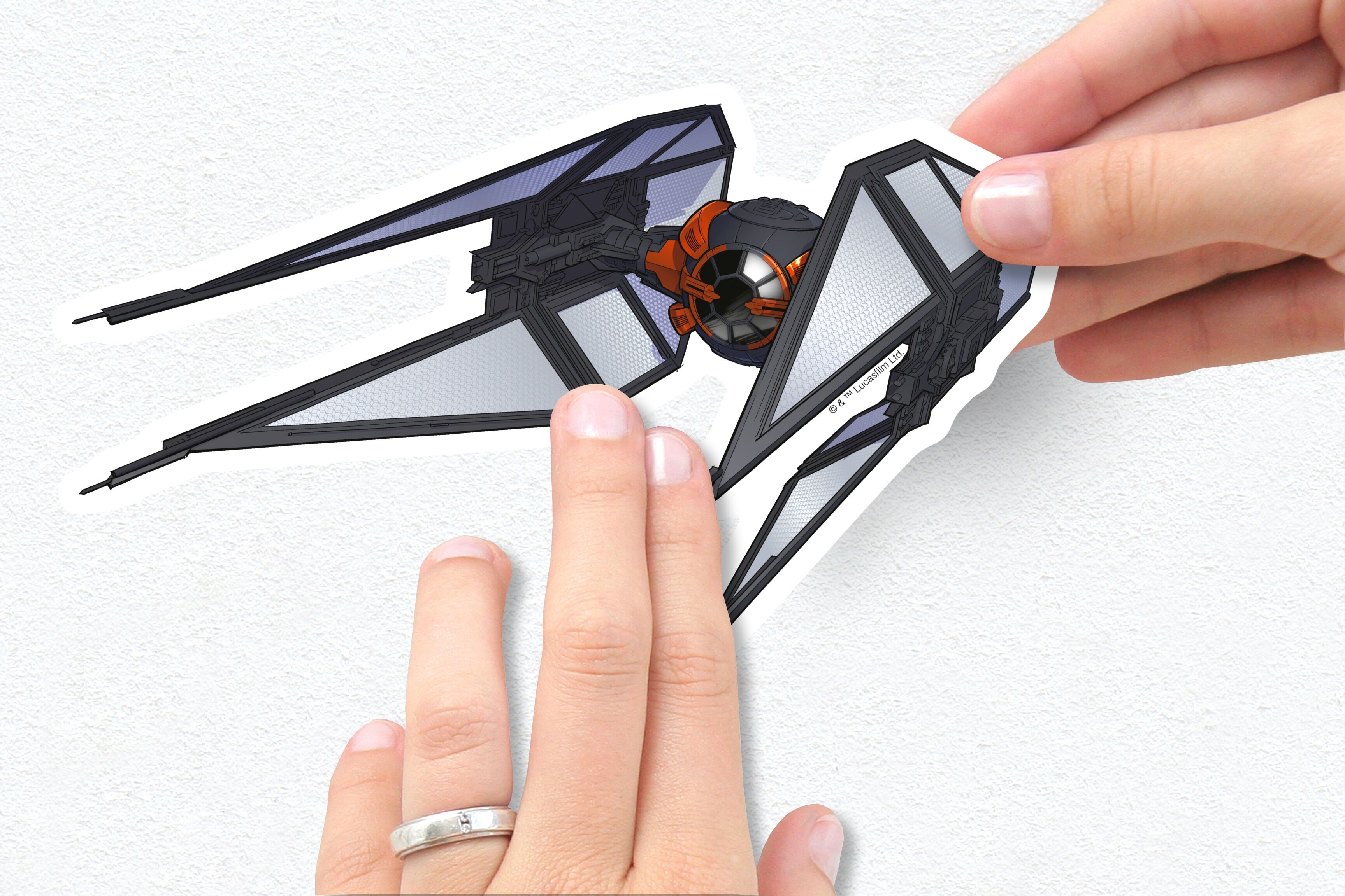 Wandtattoo KOMAR "Star Wars Spaceship - Grösse 50 x 70 cm", bunt, B:50cm H:70cm, Folie, Wandtattoos, Wandtattoo, selbstklebend, Wandsticker, Kinderzimmer bunt B/H/T: 50cm x 70cm, Raumschiffe