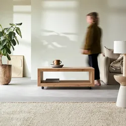 Rechteckiger Couchtisch Anoa aus massivem Eichenholz mit Knoten