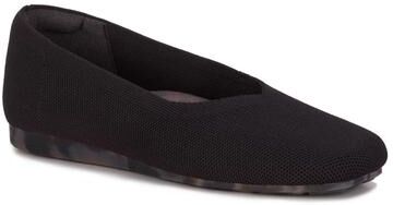 Women's Niki Stretch Knit Flat by Ros Hommerson in Black Knit (Size 9 N)