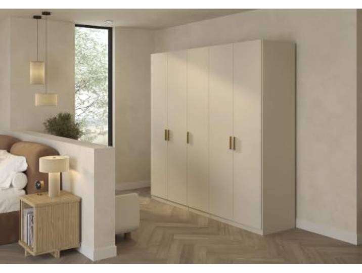 Rauch Möbel Calina, Kleiderschrank, Farbe Beige, Breite 226 cm Schrank mit patentiertem Schnellmontagesystem, 5-türig, Griffe Gold, Zubehör Classic, für Schlafzimmer, Kinderzimmer, Flur