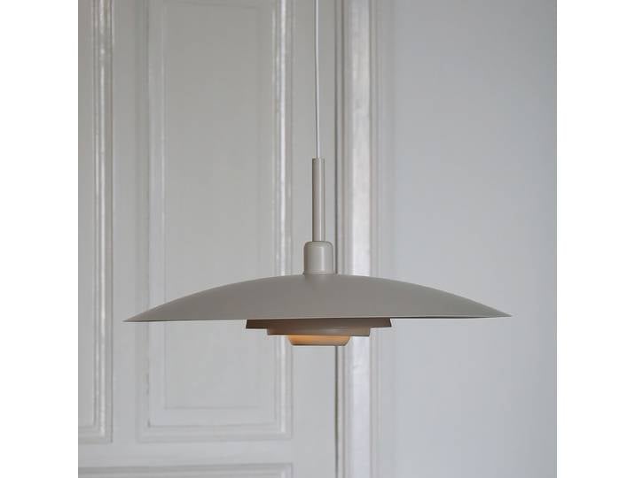 Suspension Piny - Type B 57 x 28 x 57cm Beige/Beige Matériau : Métal Surface en métal : Laqué Type de métal : Fer E27
