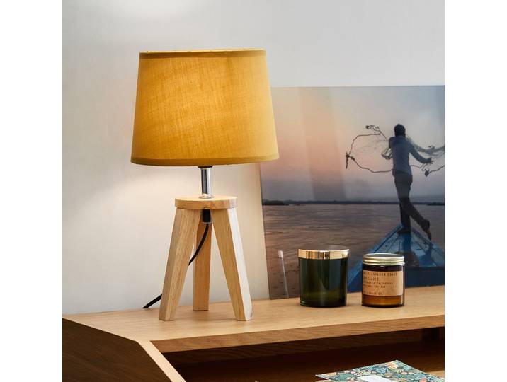Yoga Tischleuchte senfgelb/holz hell Höhe 34 cm - Corep SAS - Wohnzimmer - Stoff / Textil - Mit Schirm