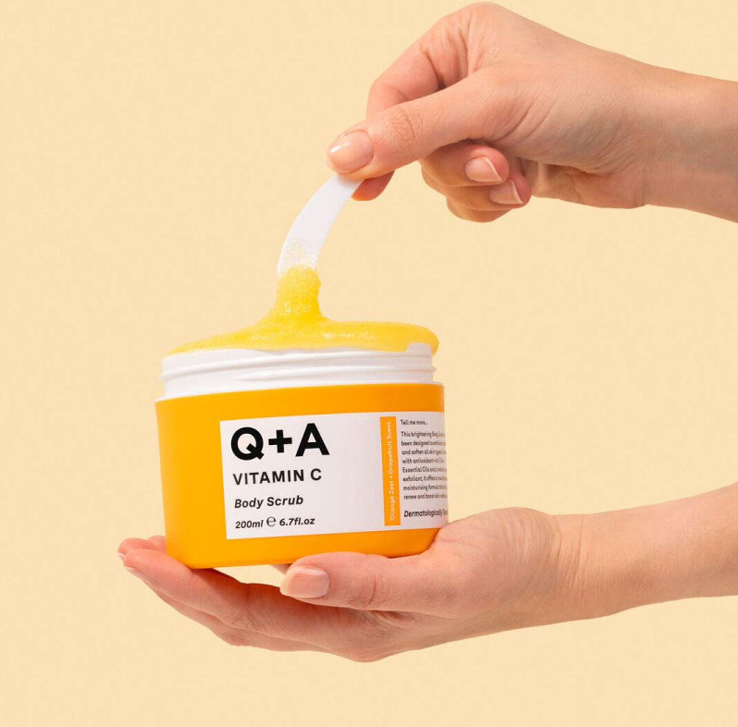 Q+A Vitamin C Body Scrub 200ml