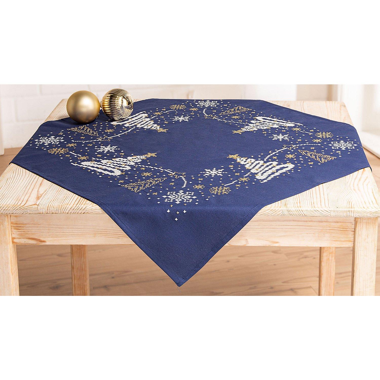 Stickmitteldecke "Weihnachtsdorf dunkelblau/gold"