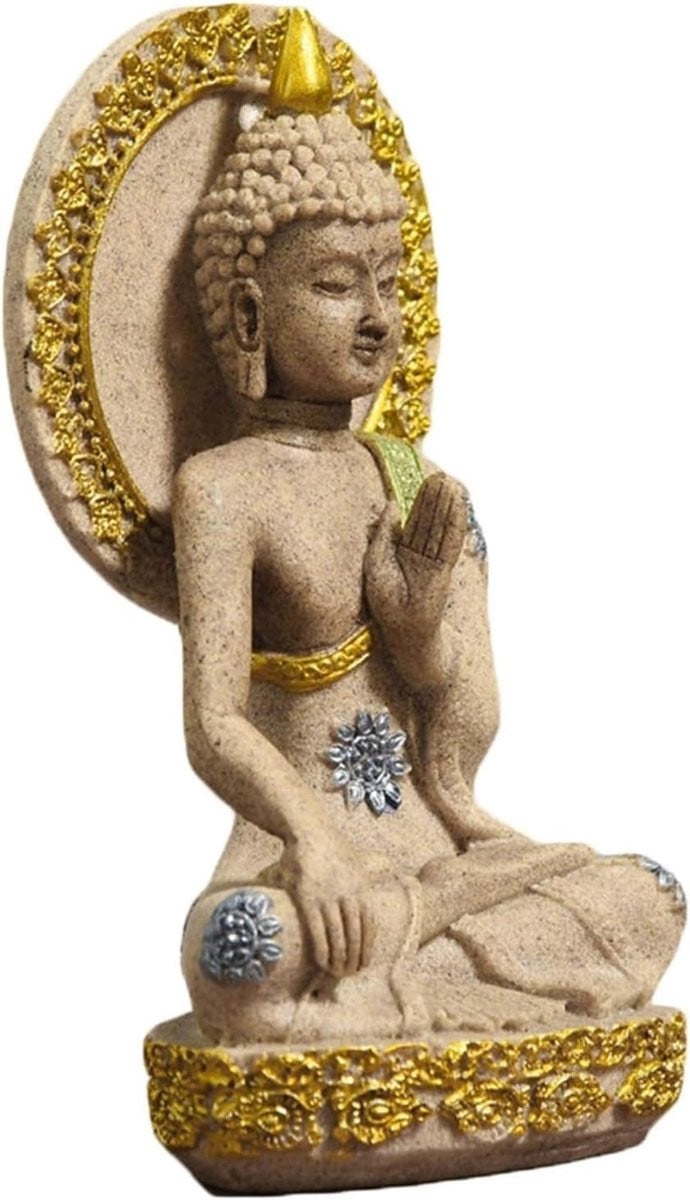 Boeddha beeld sculptuur zittend op lotusvoetstuk voor woondecoratie