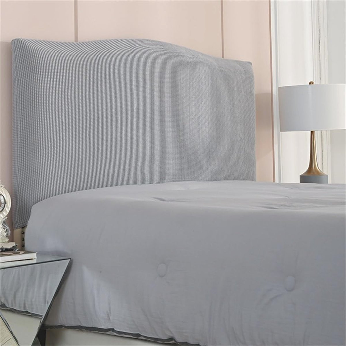 Wasbare en stofdichte stretch hoes voor een kingsize bedhoofdbord