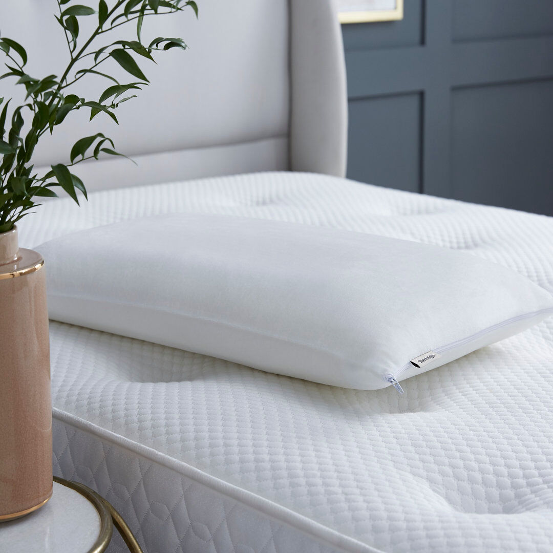 Silentnight Deluxe Impress Memory Foam Firm Pillow White Neck/Contour