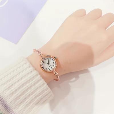 Quick Pick Pro Aurelia Gold Bangle Watch For Women Retro Quartz Bracelet Watch With Stainless Steel Chain roma Rose Gold white