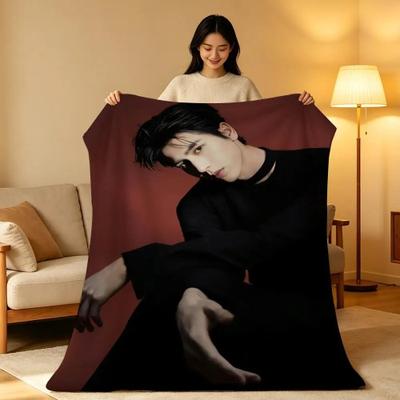 Uplift Picks Zhang Linghe Plush Throw Blanket Soft Celebrity Sofa Blanket 4 150x200 Cm