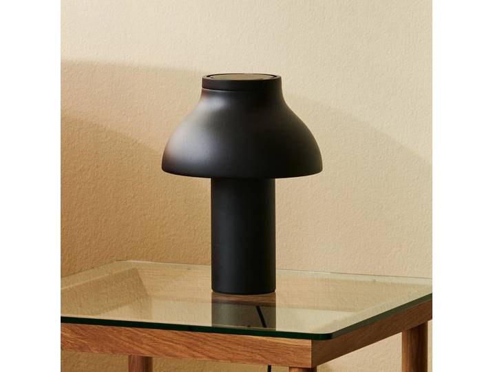 PC Tischleuchte S Soft Black/Alu - HAY - Wohnzimmer - Design - Metall - Mit Schirm