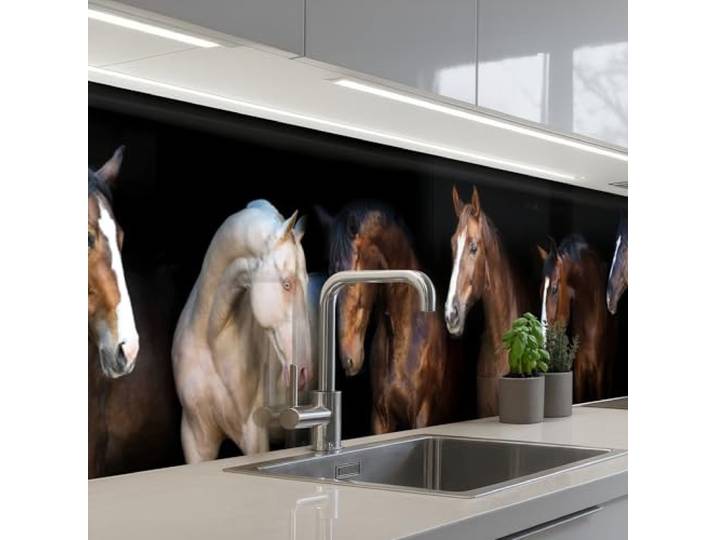 KitchenYeah© Spritzschutz Küchenrückwand Küche Abwaschbar Selbstklebend 60x300 cm - Küchenwand Küchenfront Küchen Rückenwand Wandschutz Pferd - Tiere - Schwarz