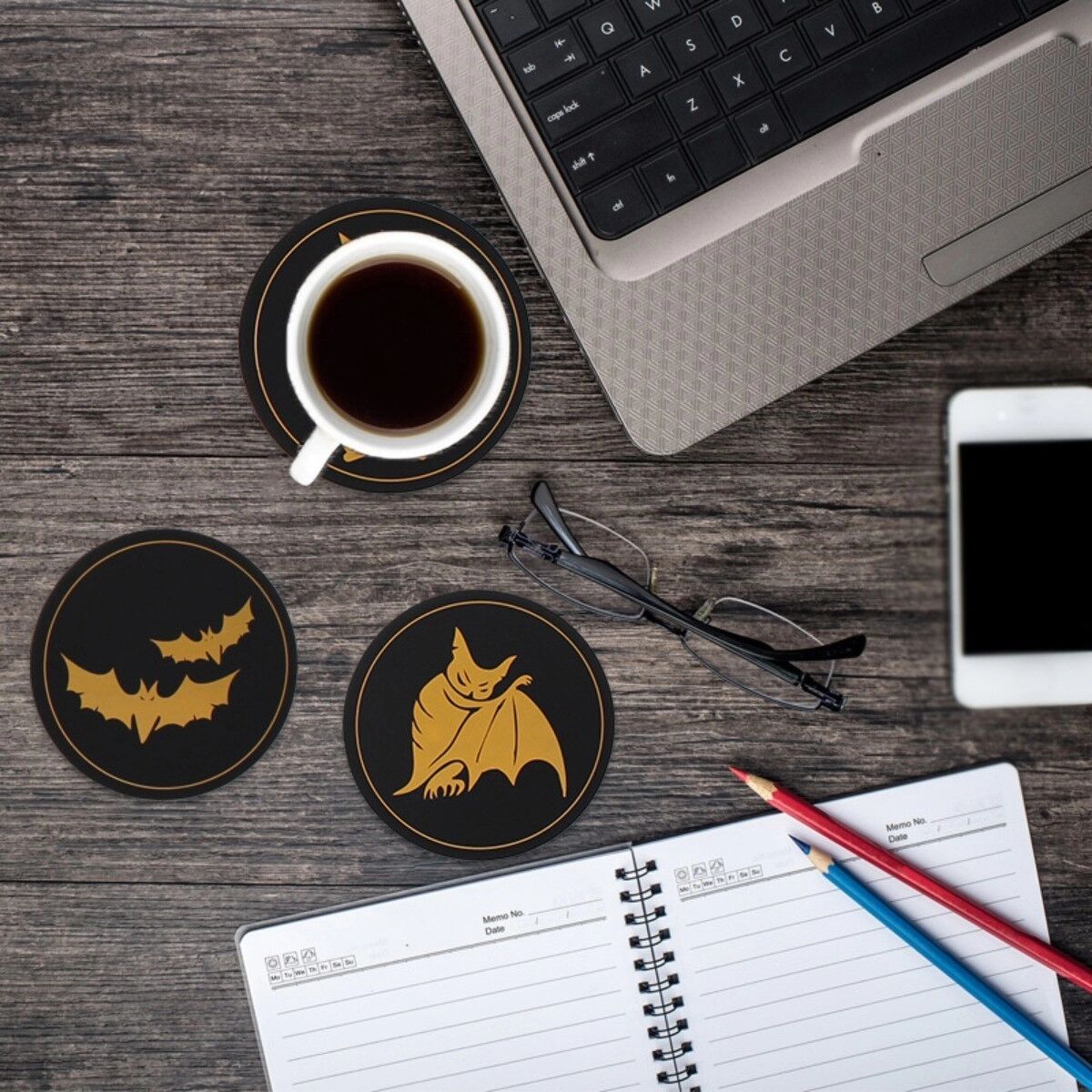 INF Halloween Silikon-Untersetzer Set 8er + Kunststoffhalter Set — Leuchtende, Rutschfeste, Hitzebeständige Untersetzer mit Schwarz
