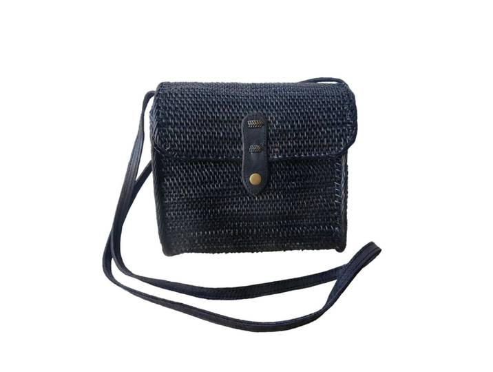 Sac bandoulière en rotin noir