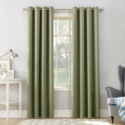 Sun Zero Hayden Energy Saving Blackout Grommet 1-Piece Curtain Panel, Single Panel