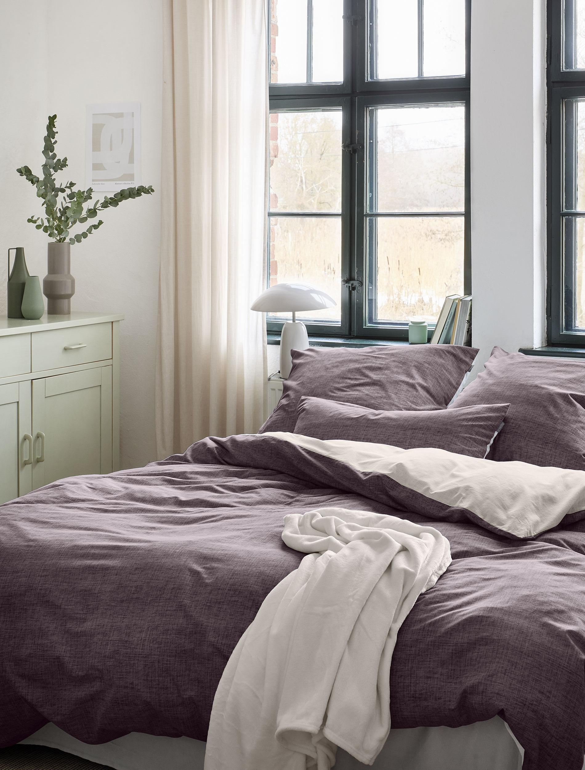 Wendebettwäsche IRISETTE "Wave-HK 8557", lila (mauve), B/L: 140cm x 200cm, 1 Stk., 1 Stk., Mako-Satin, B/L: 90cm x 70cm, 2 Stk., Mako-Satin, Obermaterial: 100% Baumwolle, Bettwäsche, Wendebettwäsche, anschmiegsam und atmungsaktiv mauve B/L: 140cm x 200cm,