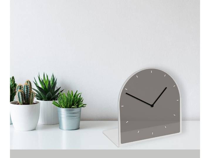 Tischuhr QUEENCE Helene , grau, Tischuhren, Tischuhr, Tisch, Uhr, modern, geräuschlos