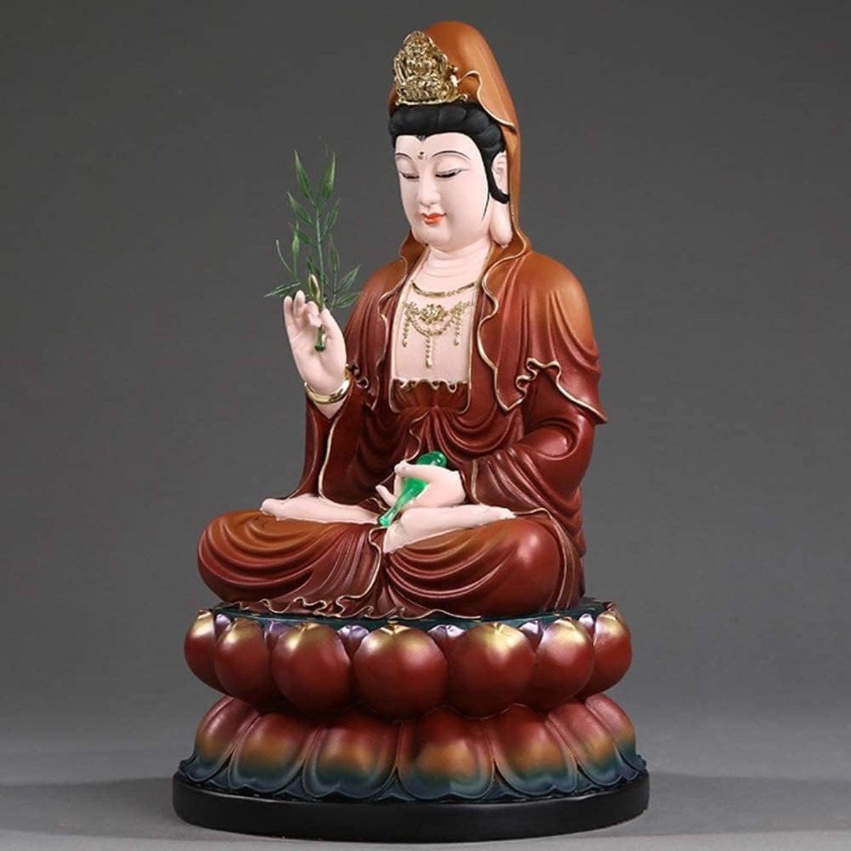Guan Yin Beeldje - Boeddhistisch Beeld Zittend op Lotusbloem - Woondecoratie - H x B x D: 30 x 18 x 16 cm