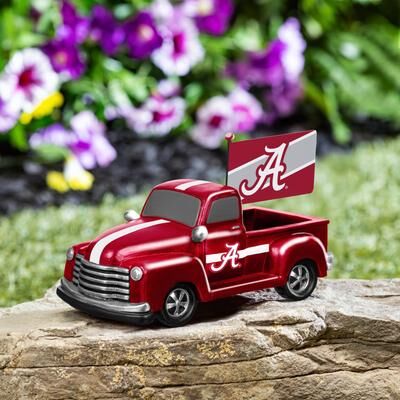 Evergreen NCAA Rally Truck Garden Statue with Team Flag