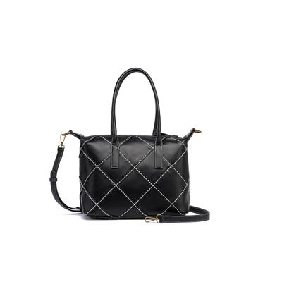 Schultertasche "Patches", Damen, Gr. B/H/T: 33cm x 25cm x 10cm onesize, schwarz, Polyurethan (PU), COLLEZIONE ALESSANDRO, Taschen Schultertasche, handwerklich gefertigt mit Kontrastnaht