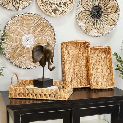 Studio 350 "Brown Seagrass Handmade Woven Living Room Decor Tray with Handles (Set of 3) - 19"", 16"", 15""W"