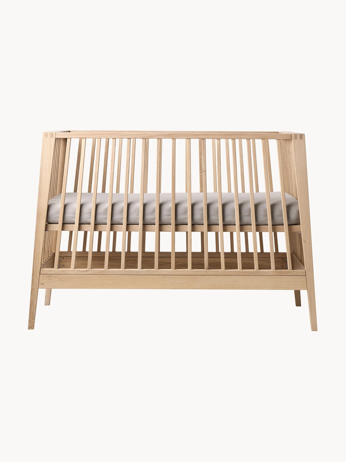 Leander Linea Kinderbedje van massief eikenhout