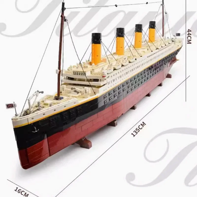 Inspire Daily Merch Stock Home Decoration Large Cruise Boat Ship Steamship Desktop Ornament For Kids Gift only Blocks